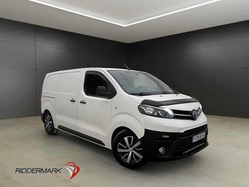Bild 1 av Toyota Proace L2 1.6 Värmare PDC V-Inredd HUD MirrorLink