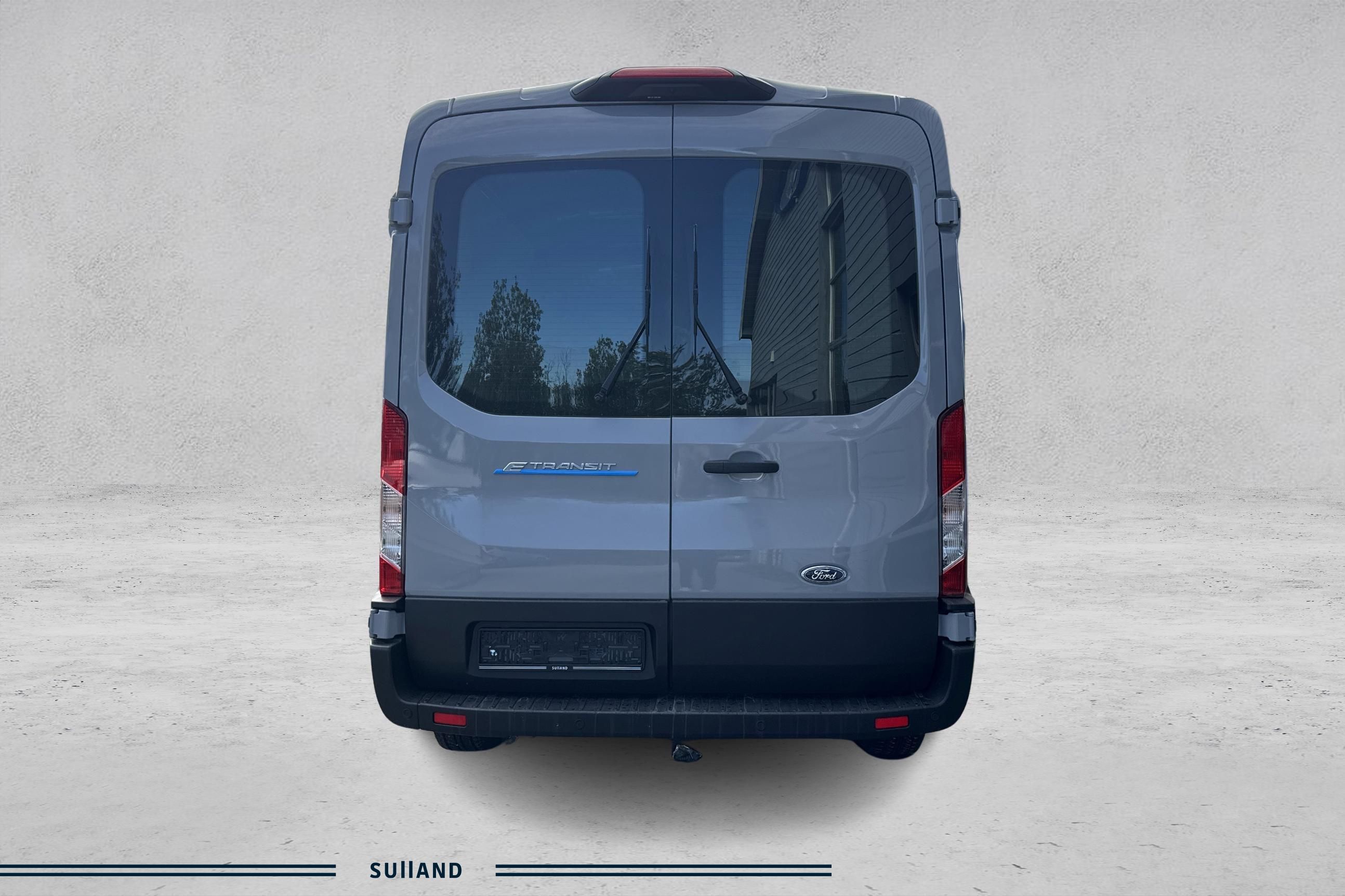 Thumnail bilde 3 av Ford E-Transit 350
