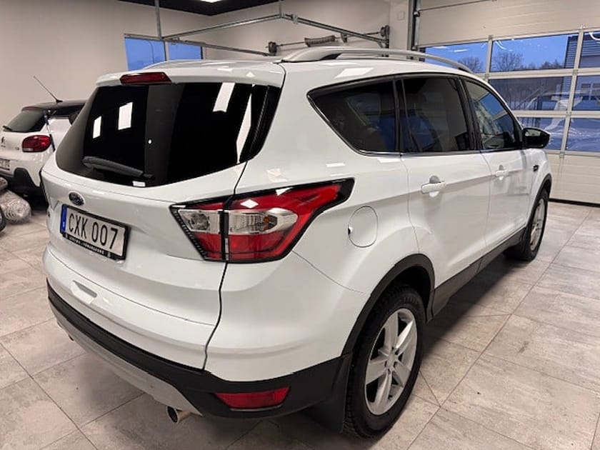 Bild 5 av Ford Kuga 1.5 TDCi Titanium/ Ny Besiktad