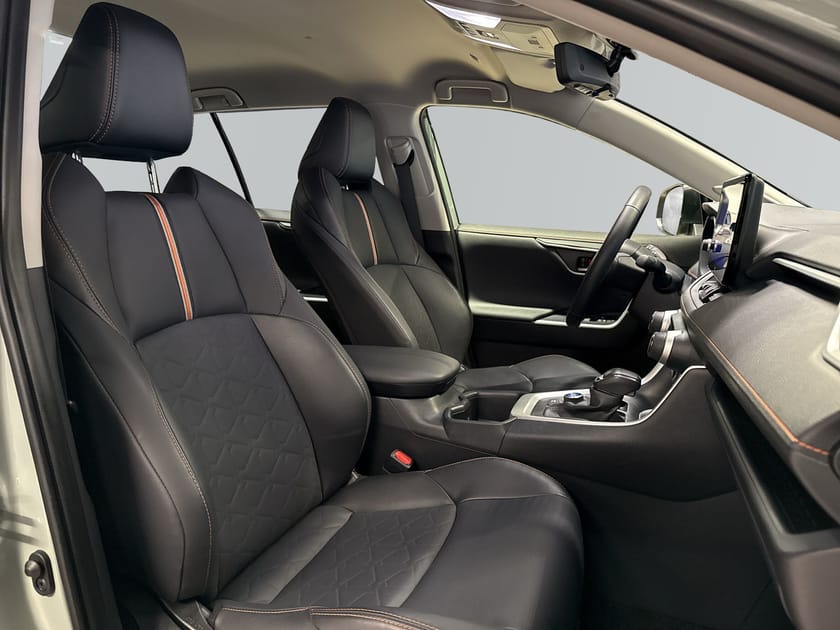 Bild 4 av Toyota RAV4 Hybrid AWD-i 2,5 HSD ADVENTURE BI-TONE JBL TEKNIK / V-HJUL