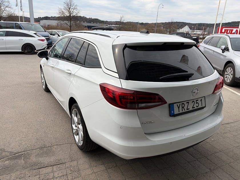 Bild 4 av Opel Astra Sports Tourer ST1.4 T 125hk Dynamic, Rattvärme, Carplay, PDC, 17"
