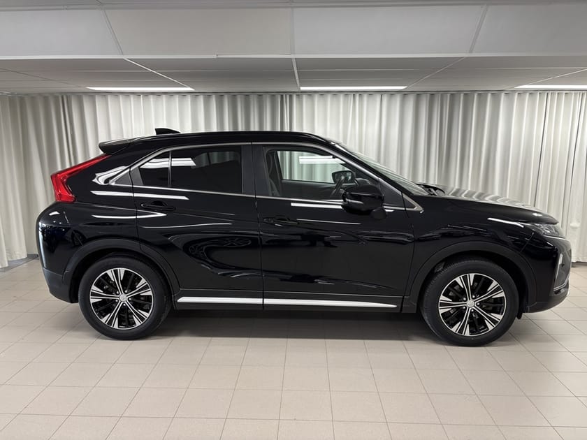 Bild 2 av Mitsubishi Eclipse Cross 1.5 T CVT 163HK Automat Välutrustad