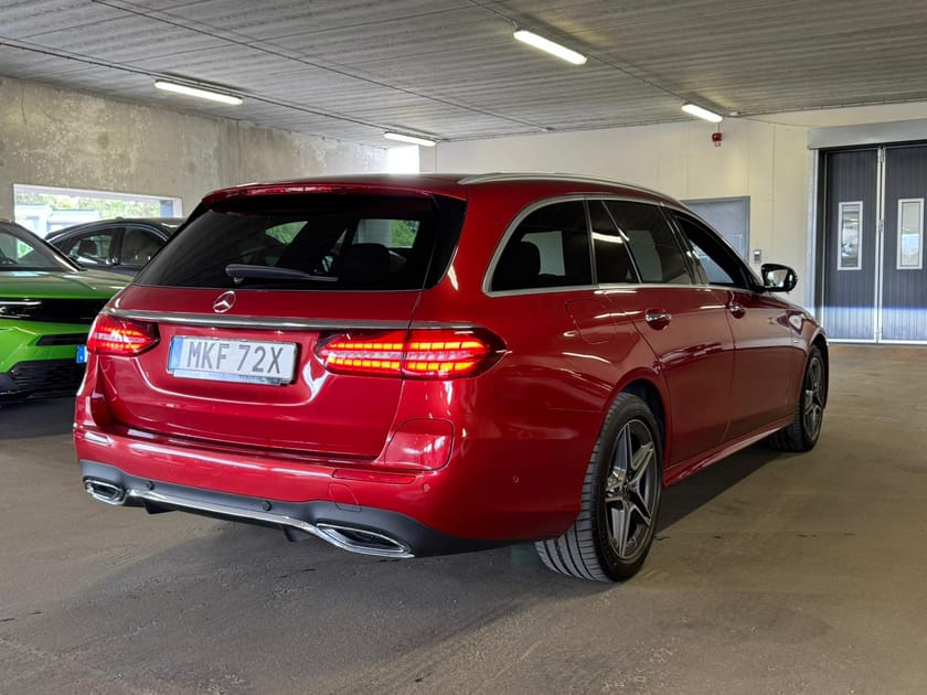 Bild 3 av Mercedes-Benz E 300 T de 4MATIC 