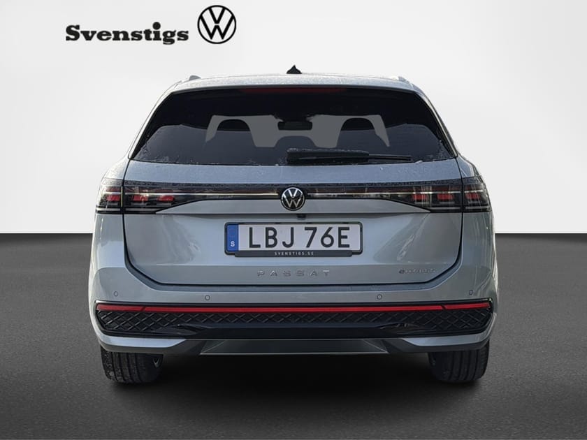 Bild 4 av Volkswagen Passat Variant eHybrid 272 DSG6 R-LINE LAGERBIL