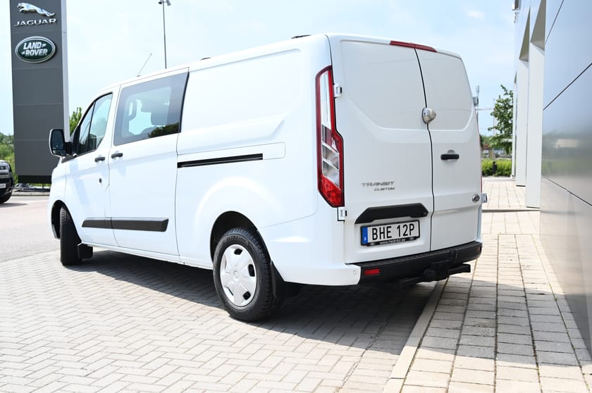 Bild 4 av Ford Transit Custom 340 Crew Van Dubbelhytt 170hk automat Dubbelhytt Trend 170hk Automat