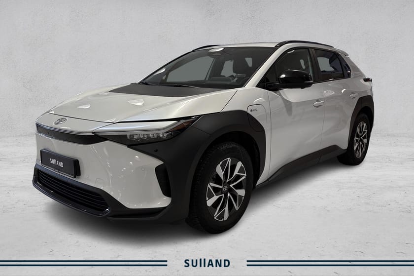 Bilde 1 av Toyota bZ4X Active Tech | Hengerfeste | Meget Pen |