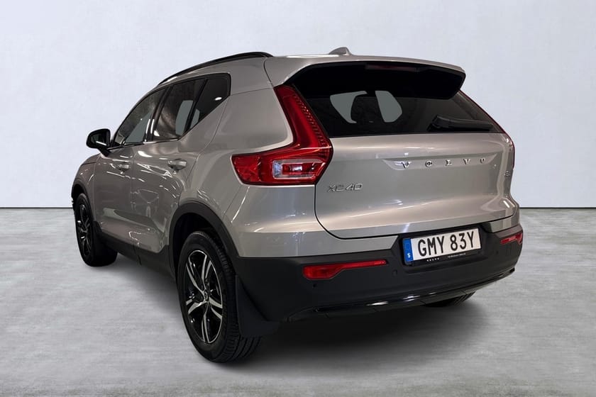 Bild 4 av Volvo XC40 B3 FWD Bensin Plus Dark