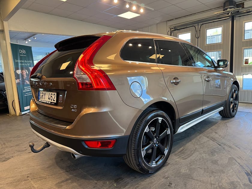 Bild 4 av Volvo XC60 D5 AWD Geartronic Summum Drag Värmare Kamrem bytt 205hk