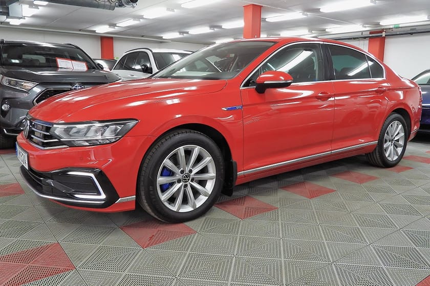 Bild 2 av Volkswagen Passat GTE 1.4 TSI SoV Hjul Värmare Laddhybrid Carplay Sedan