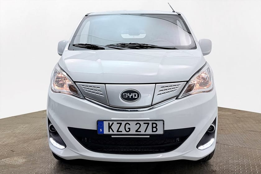 Bild 3 av BYD ETP3 50.3 kWh 2x Sidodörr CCS Kamera Läder 136hk