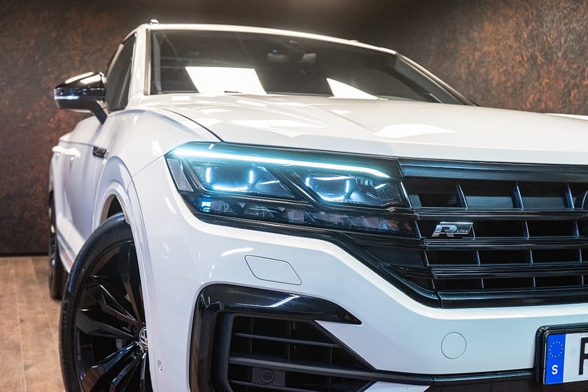 Bild 4 av Volkswagen Touareg 3.0 V6 TDI 4M R-Line | SE SPEC | Pano | 21" | 3483 kr/m