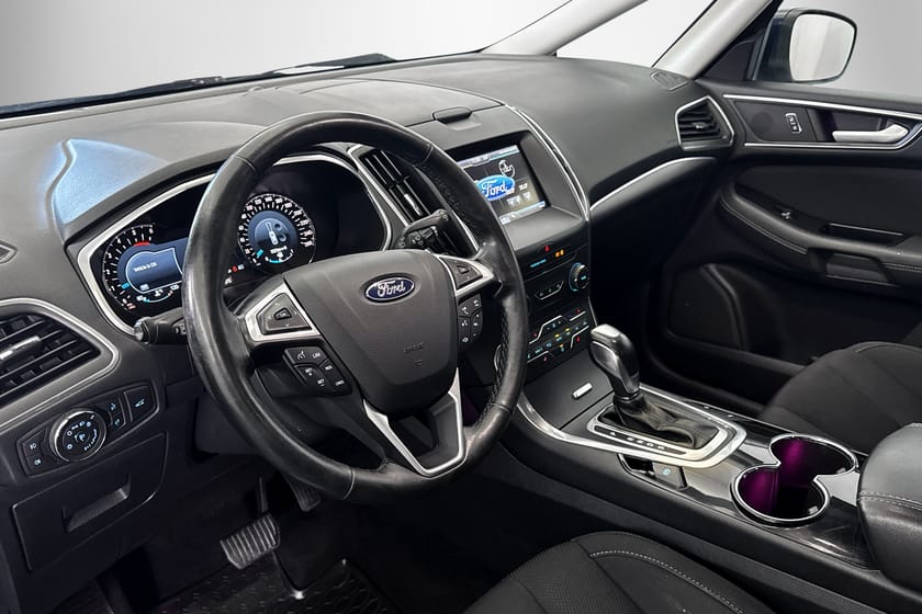 Bild 4 av Ford S-Max 2.0 TDCi 150hk TITANIUM/DRAG/NYSERVAD MED KAMREM