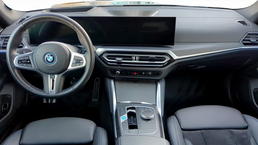 Bild 4 av BMW i4 M50 xDrive Gran Coupé Innovation Head up display Drag