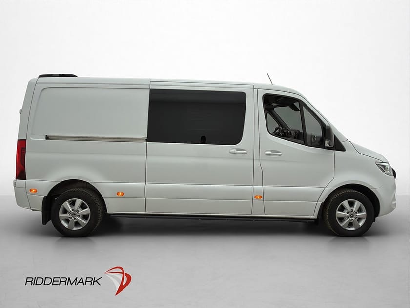 Bild 1 av Mercedes-Benz Sprinter 315 CDI FWD Panel Van Crossbuss Värm B-Kamera Drag Moms