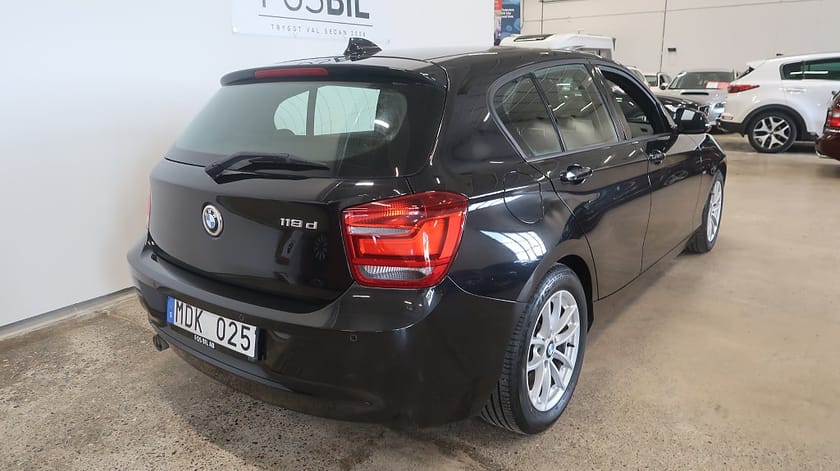 Bild 4 av BMW 118d *RÄNTEKAMPANJ 3.45%* Sport line Värmare H&K SoV