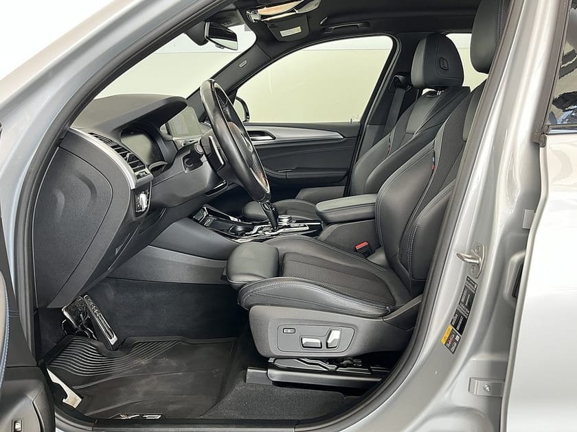 Bild 5 av BMW X3 xDrive30e M Sport HiFi Drag PDC Elstolar