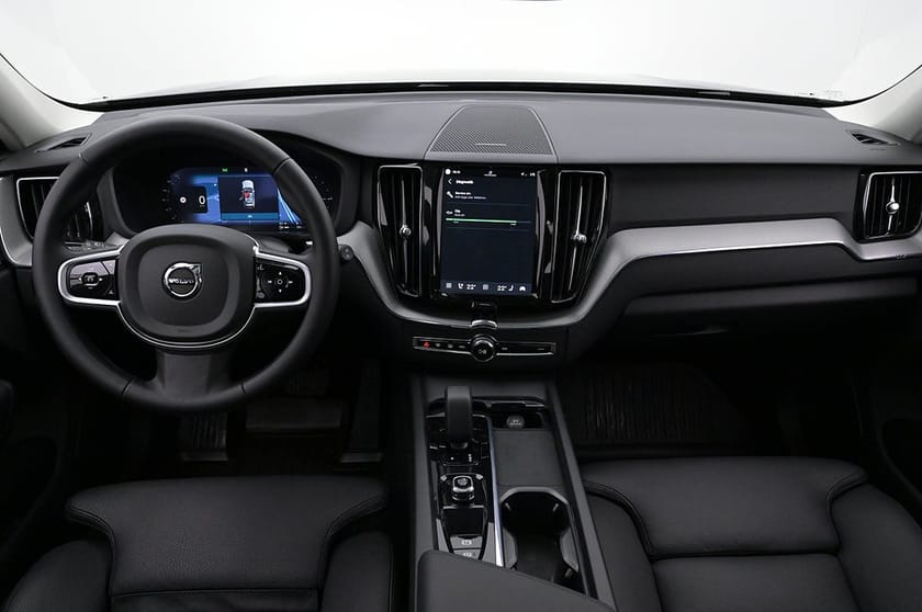 Bild 5 av Volvo XC60 Recharge T6 AWD Plus Dark Drag HK 360 Pano V-hjul