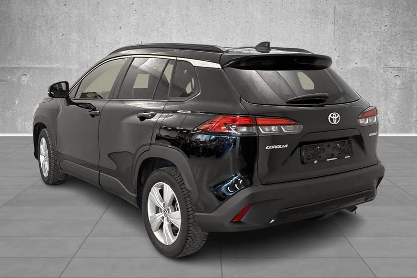 Bilde 3 av Toyota Corolla Cross Hybrid AWD-i 2.0 Executive/4x4/automat/kompl.historikk/