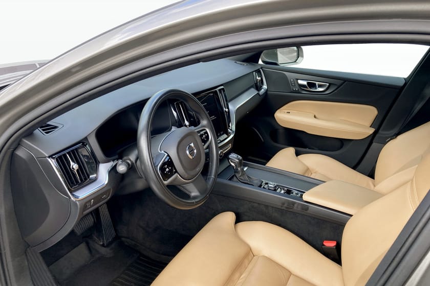 Bild 5 av Volvo V60 D4 Momentum Pro Edition