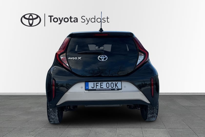 Bild 4 av Toyota Aygo X 1.0 VVT-i CVT Euro 6 Pulse 72hk