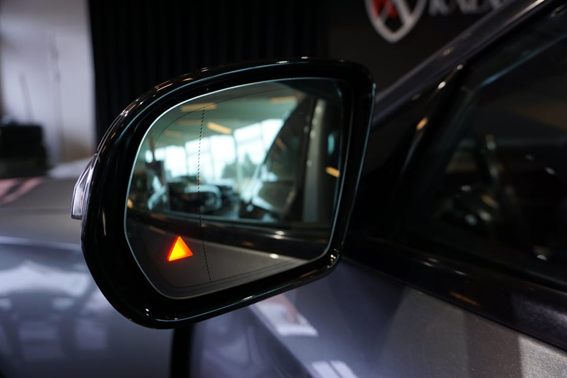 Mercedes-Benz E-Klass 2017 - miniatyr 8