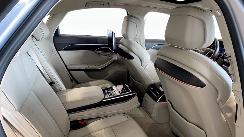 Bild 5 av Audi A8 50 TDI quattro V6 3.0 286hk Se utrustning