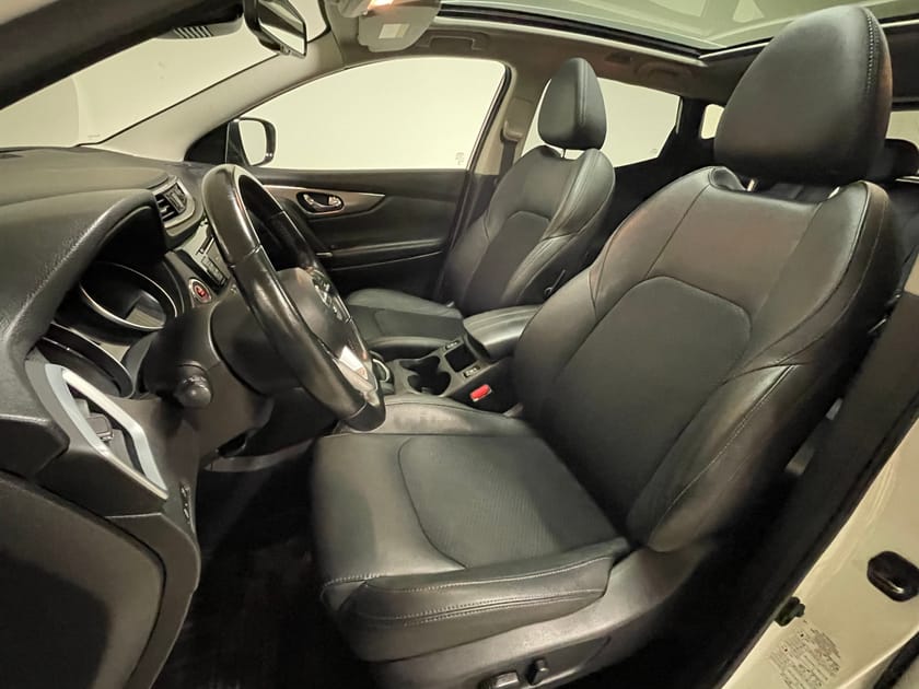 Bild 4 av Nissan Qashqai 1.2 DIG-T 115 hkTekna 360 Kamera Panorma Drag