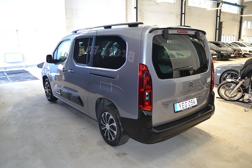 Bild 4 av Citroën Berlingo 7-Seater Long 7-sits 1.5 BlueHDi värmare 131hk SHINE AUTOMAT