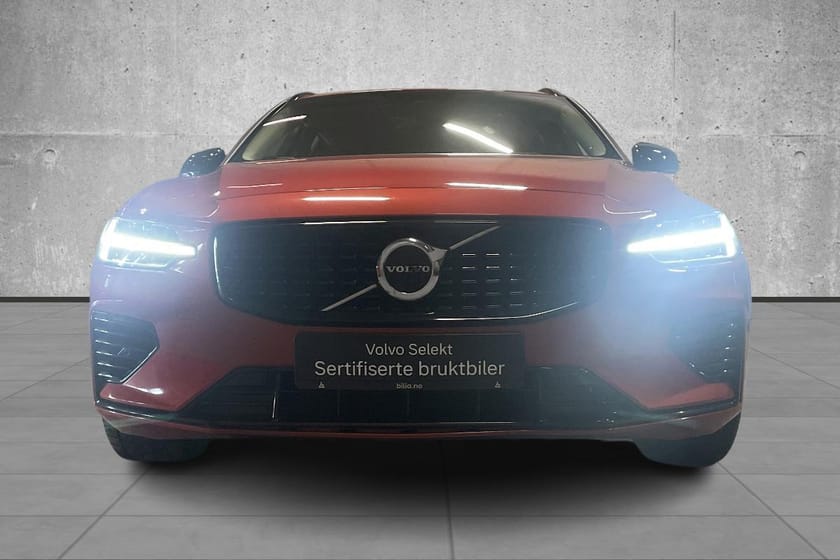 Bilde 3 av Volvo V60 AWD T6 Plus H.Feste,H&K,El.seter,ACC,VOC