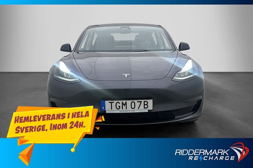 Bild 3 av Tesla Model 3 Long Range AWD Pano B-Kamera Navi AP Skinn