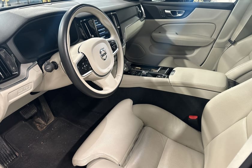 Bild 4 av Volvo V60 Recharge T6 Plus Dark