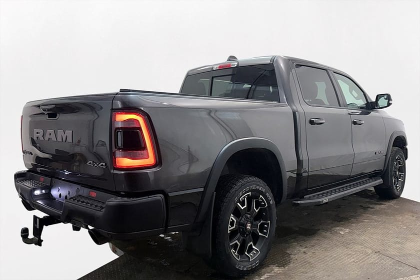 Bild 5 av RAM 1500 Crew Cab 5.7 V8 HEMI 4x4 REBEL Drag Läder Pano Navi Kamera 395hk