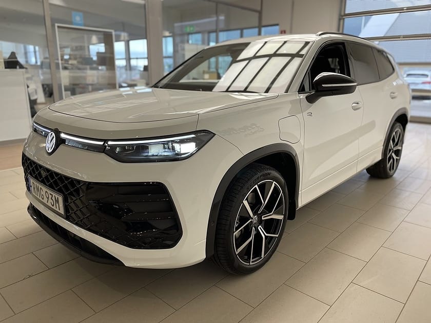 Bild 4 av Volkswagen Tayron eHybrid R-LINE 1.5 272HK|Panorama|360 kamera