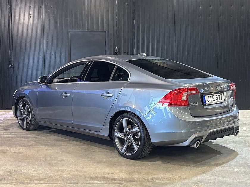 Bild 4 av Volvo S60 D3 (150hk) Aut / R-Design