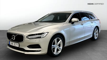 Volvo V90 D4 Momentum Advanced SE / Drag / Kamera