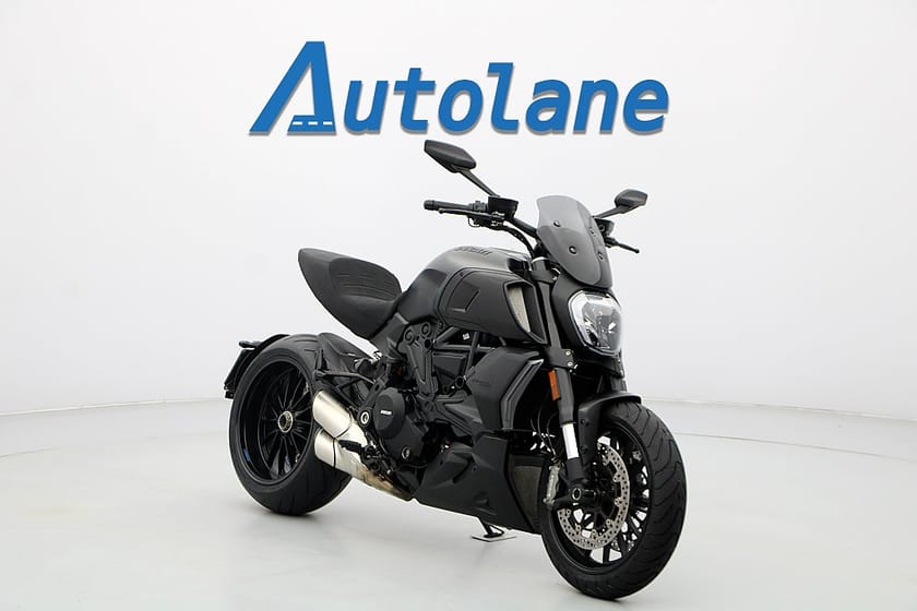Bild 1 av Ducati Diavel 1260 *Nyservad, Nya däck, Quickshifter