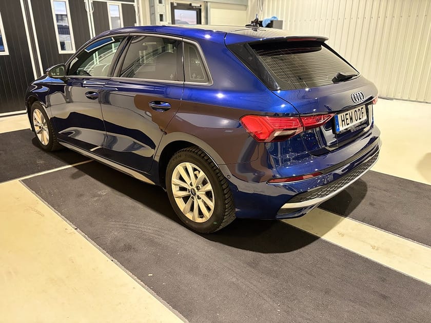 Bild 4 av Audi A3 Sportback 35 TFSI / En Ägare / Back.kam /