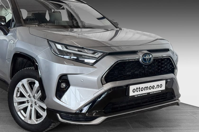 Bilde 2 av Toyota RAV4 Plug-in Hybrid AWD| EXEC.| KROK | ACC | HUD | 360°| JBL | PANO | NAVI