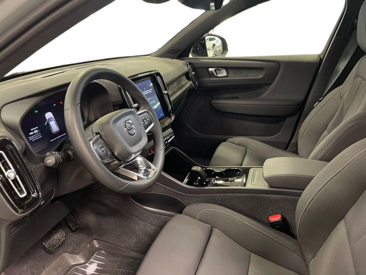 Volvo XC40 2024 - miniatyr 4