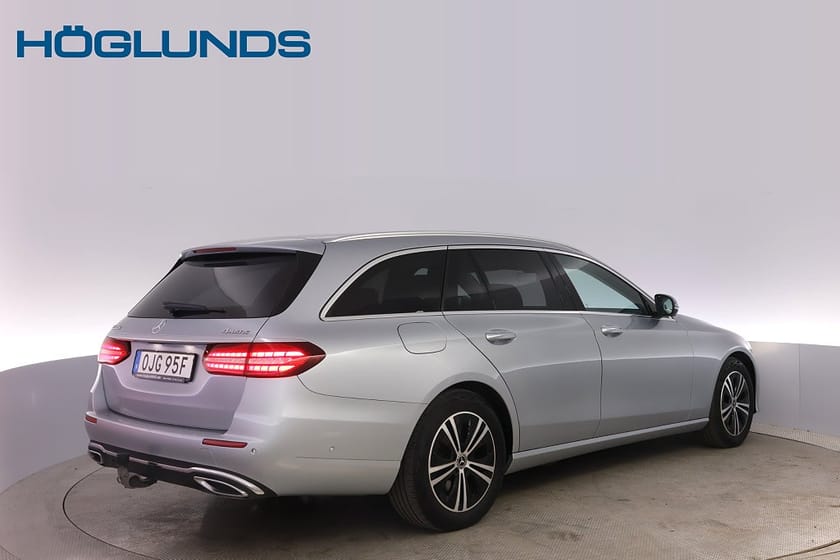 Bild 4 av Mercedes-Benz E 220 T d 4MATIC Avantgarde Widescreen Värmare Drag Ambient
