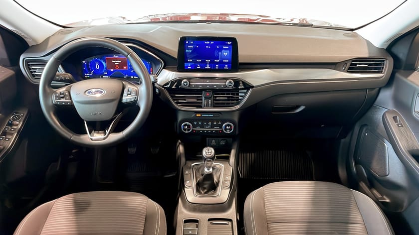 Bild 4 av Ford Kuga Titanium 150Hk / Dödavinkel / Adapt.fart / Rattvärme