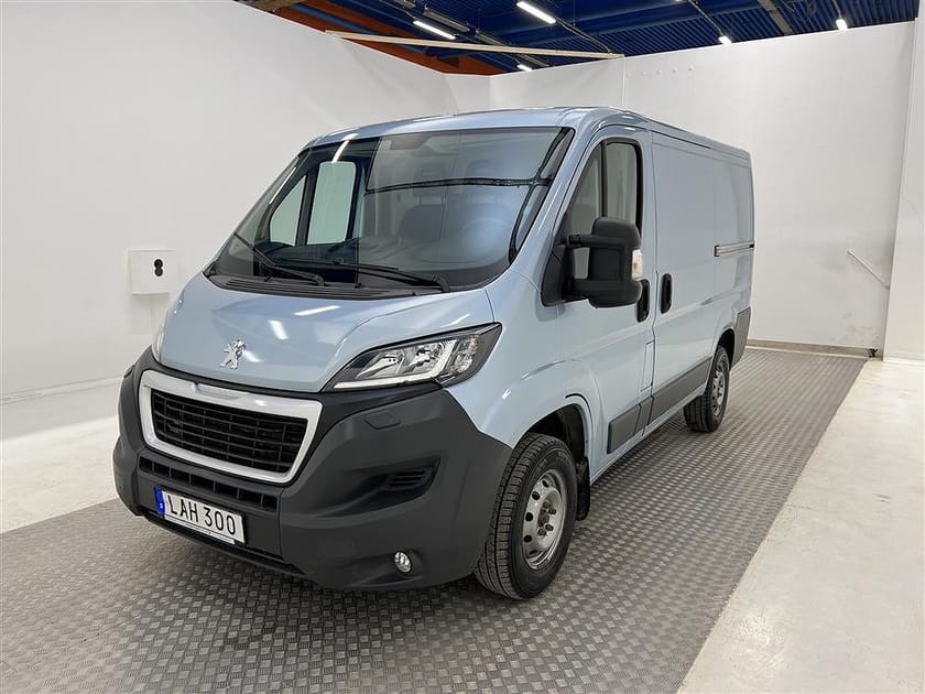 Bild 2 av Peugeot Boxer Van Kylbil 2.2 HDI 130hk Värmare 3-sits Moms