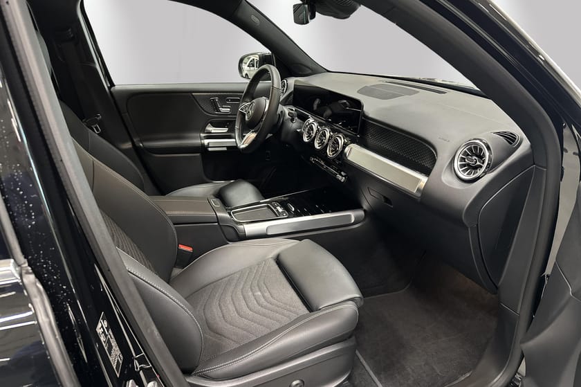 Bilde 5 av Mercedes-Benz EQB 300 4MATIC | Distronic | Rattvarme | Krok | Ryggekam.
