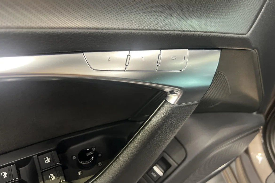 picture of a car