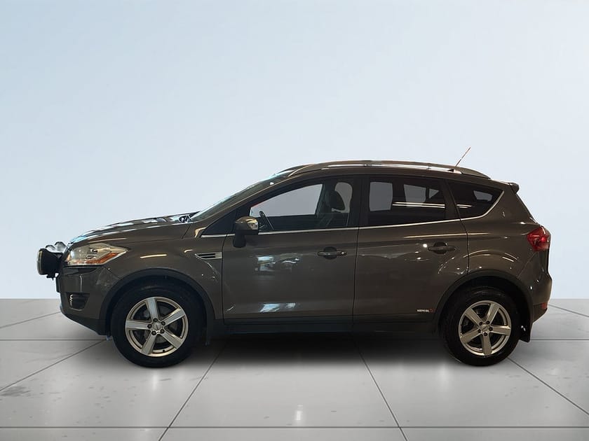 Bild 4 av Ford Kuga 2.0 AWD Titanium Dragkrok Mvärme Farthållare S&V-däck