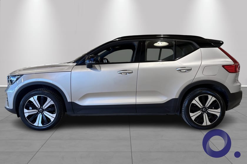 Bilde 2 av Volvo XC40 Recharge Twin motor P8 AWD / Fint utstyrt /