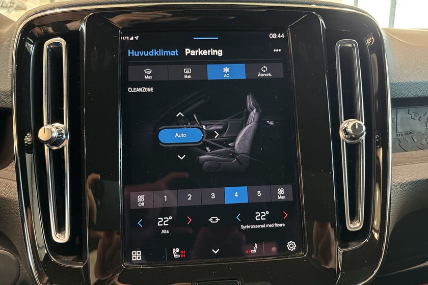 Bild 5 av Volvo XC40 Recharge Single Motor Core B-Kamera