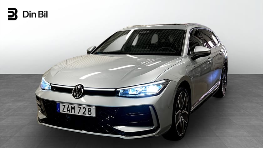 Bild 1 av Volkswagen Passat Variant eHybrid 272hk DSG6 R-LINE SWE Pano Phev Drag