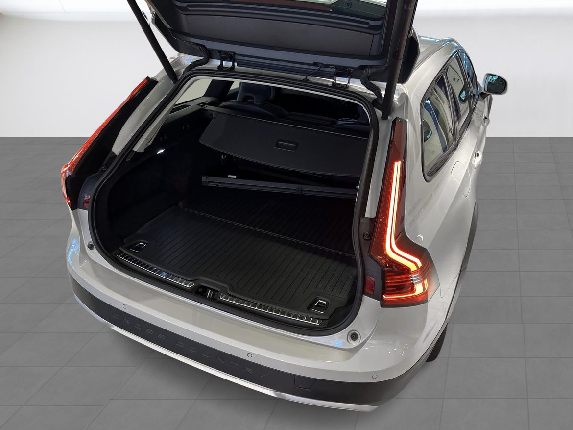 Volvo V90 2021 - miniatyr 11