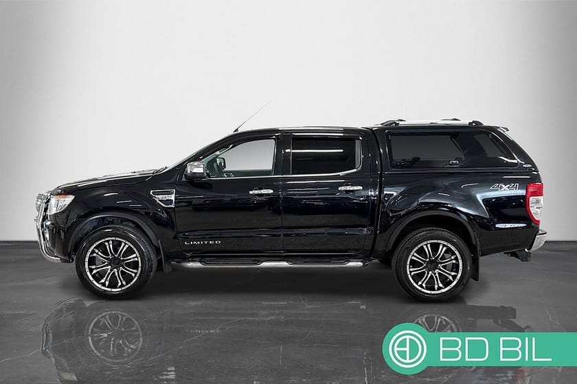 Bild 4 av Ford Ranger Dubbelhytt 2.2 TDCi 4x4 VÄRMARE KÅPA FRONTBÅGE DRAGKROK